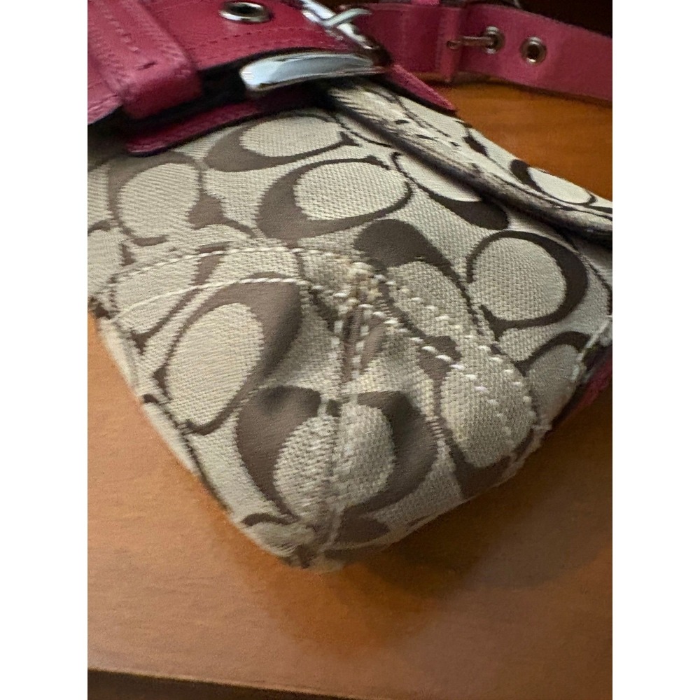 Coach Signature Soho Flap Shoulder Bag | Pink Accent | Y2K - Picture 6 of 7